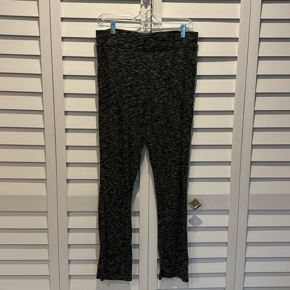Victoria Secret Pre loved Pijamas Pant Set with Pocket and racer back Top. - Picture 3 of 9